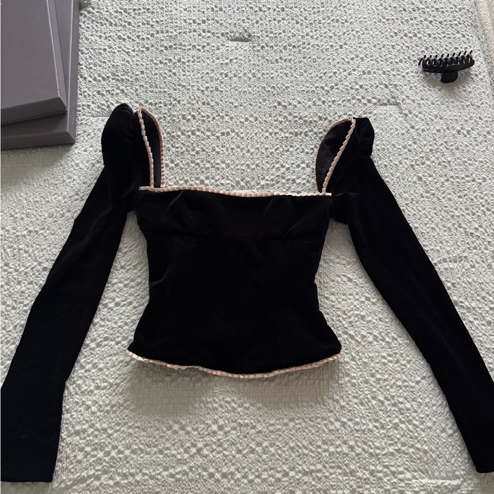 Elegant Black Long Sleeve Top